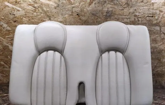 Jaguar XK8 - XKR Rear seat 