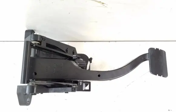 Porsche Panamera (970) Brake pedal 97042300900