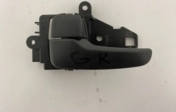 Mitsubishi Grandis Rear door interior handle MN105359