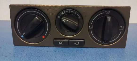 Volkswagen Golf IV Climate control unit 1J0820045F