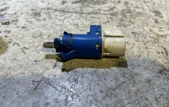 Ford Mondeo MK IV Brake pedal sensor switch AA6T9C572AA