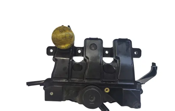 Nissan Qashqai Rocker cam cover 118305906R