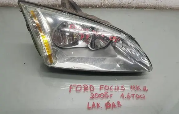 Ford Focus Headlight/headlamp