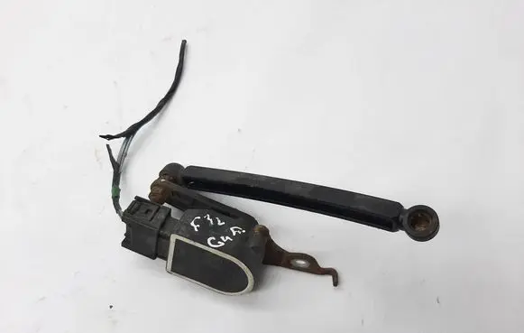 BMW 4 F32 F33 Air suspension front height level sensor 6860843