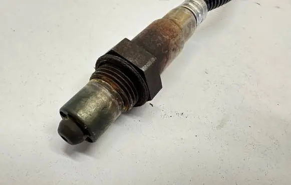 Audi A4 S4 B6 8E 8H Lambda probe sensor 058906265c