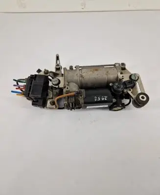 Volkswagen Touareg I Tire air pump compressor 7L0616879
