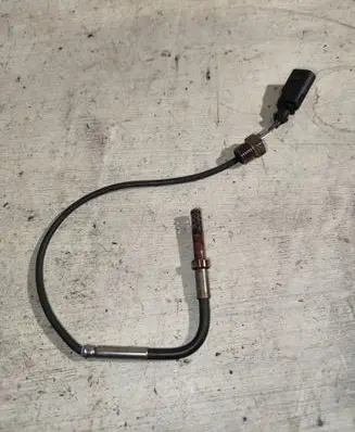 Audi A6 S6 C6 4F Exhaust gas temperature sensor 059906088a