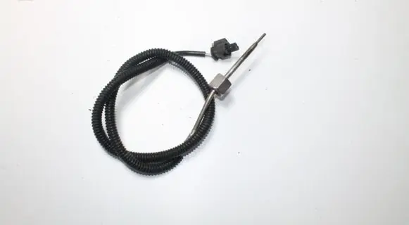Mercedes-Benz C W205 Lambda probe sensor A0009058705