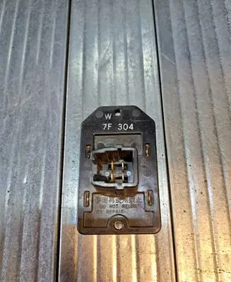 Mazda MPV Front door exterior handle 7F304