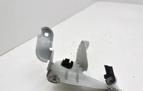 BMW X3 F25 Fender mounting bracket 757061
