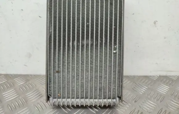 Air conditioning (A/C) radiator (interior)