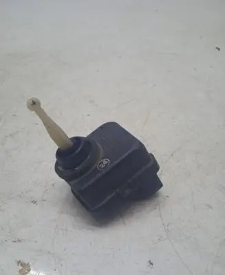 Audi A4 S4 B5 8D Headlight level adjustment motor 0307852315