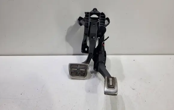 Volkswagen Touran III Pedal assembly 5Q1723058BP 5Q1723503J