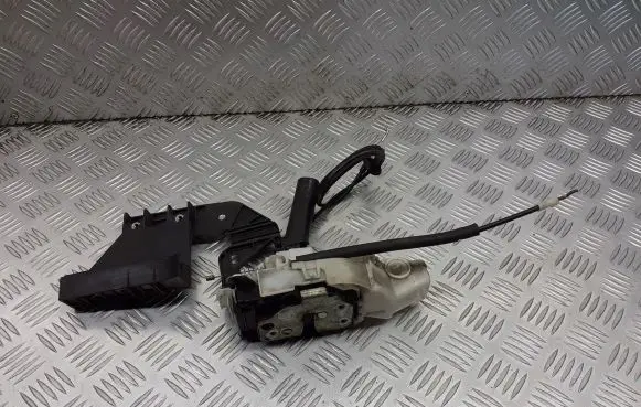 Alfa Romeo 159 Front door lock