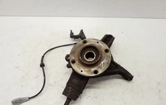 Citroen Berlingo Front wheel hub