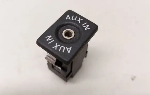 Volkswagen Scirocco AUX in-socket connector 