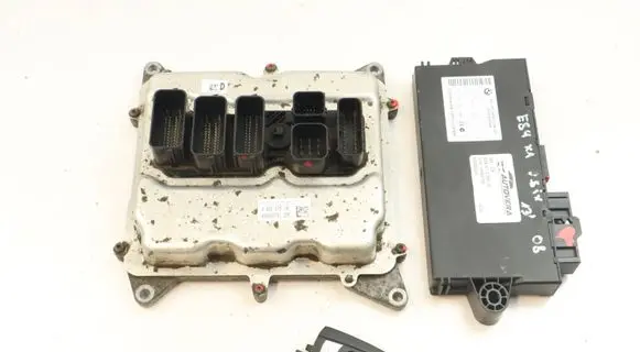 Engine ECU kit and lock set