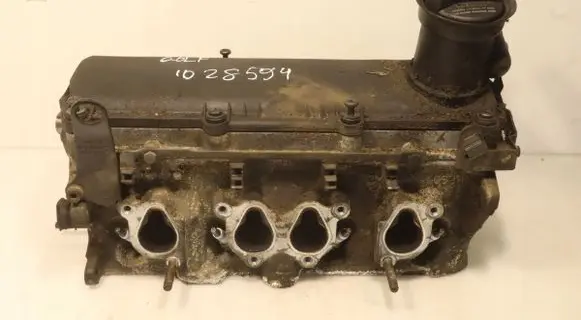 Volkswagen Golf V Engine head 068103373T