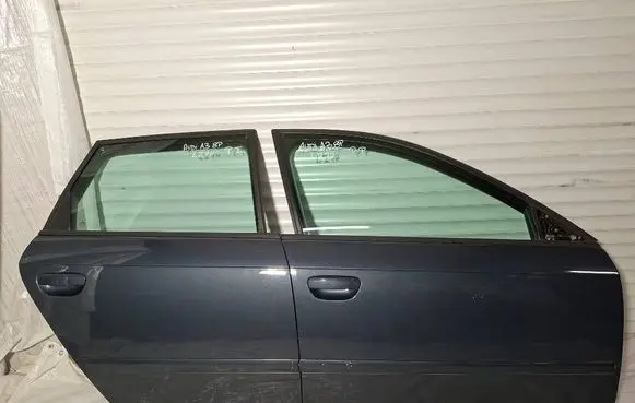 Audi A3 S3 8P Front door LZ7H