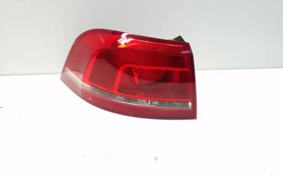 Volkswagen PASSAT B7 Rear/tail lights 605001 3AF945095E 605121