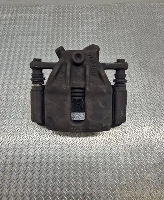 Renault Captur Front brake caliper 8864D
