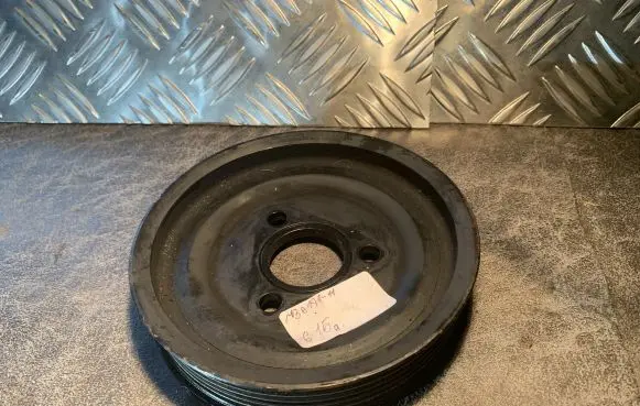 Porsche 911 996 Power steering pump pulley 99614722353