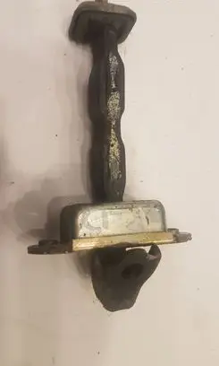 Nissan X-Trail T30 Front door check strap stopper