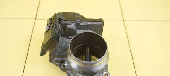 BMW X5 E70 Throttle body valve 7806231 28SP30