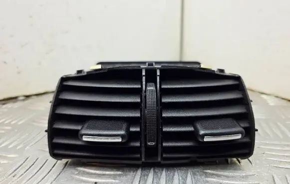 Opel Insignia A Rear air vent grill 20959928