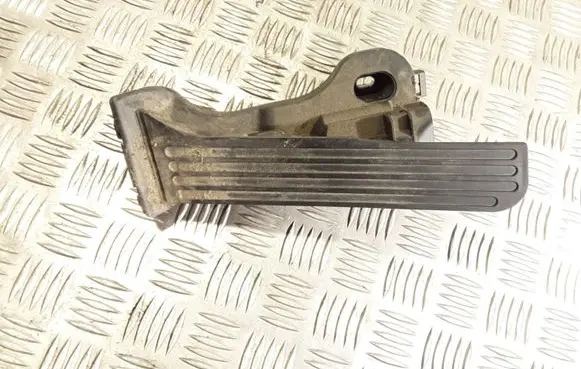 Volkswagen PASSAT B6 Accelerator throttle pedal 1K1721503L 6PV00860000