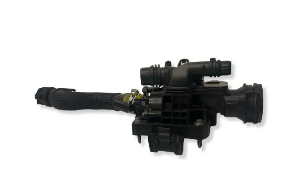 Peugeot 208 I Thermostat/thermostat housing 9812113780
