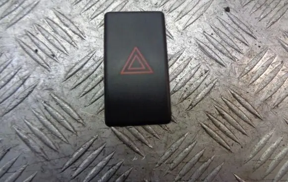 Toyota Avensis T250 Hazard light switch