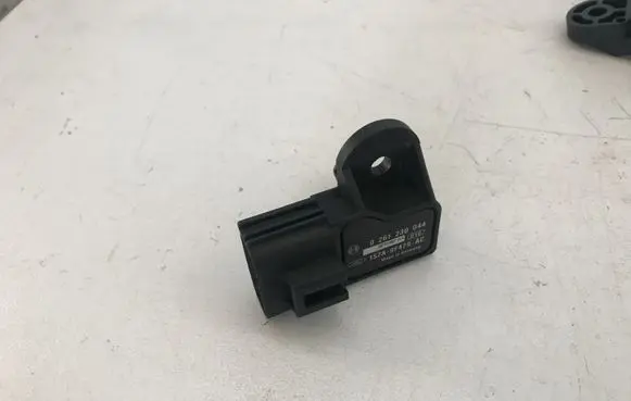 Ford Mondeo MK IV Air pressure sensor 1S7A9F479AC 0261230044