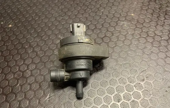Saab 9-5 Valve vacuum 4670477