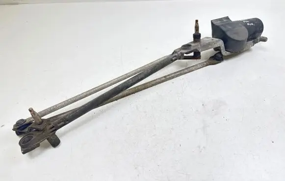 Ford Focus Front wiper linkage and motor XS4117508BB 0390241362 058990701