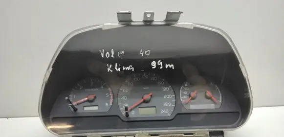 Volvo S40, V40 Speedometer (instrument cluster) 30864002