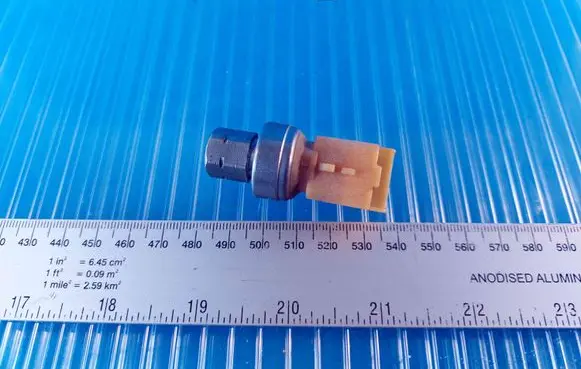 Peugeot Partner Air conditioning (A/C) pressure sensor 82CP3206