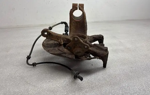 Audi A3 S3 8L Front wheel hub