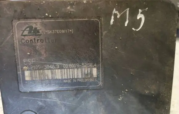 Mazda 3 I ABS Pump 000009525E4 SK37E09117 6210950463
