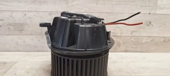 Citroen C2 Heater fan/blower F665878C