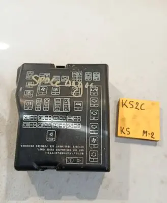 Mitsubishi Space Wagon Relay mounting block MR444342