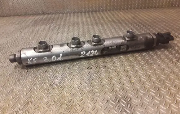 Jaguar XF X250 Fuel main line pipe 9X2Q9D280FA