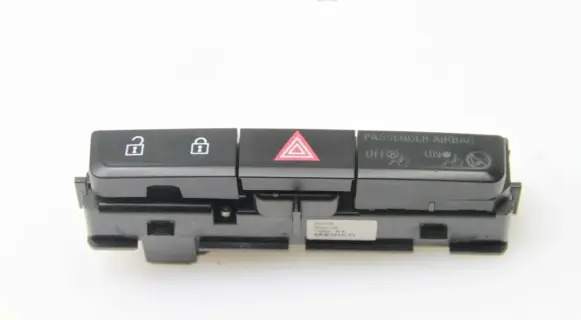 Opel Zafira C Hazard light switch 20934759