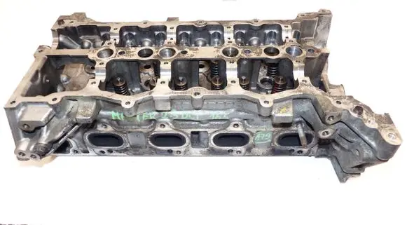 Renault Master III Engine head 110426655R