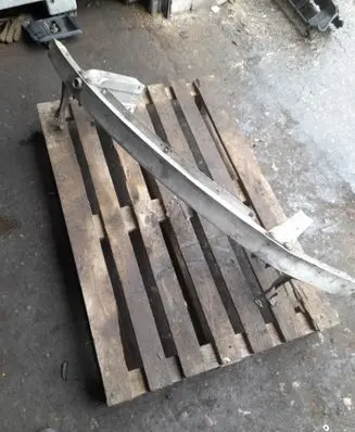 Mercedes-Benz E A207 Front bumper cross member A2046205834 A2076200195 A2076200295