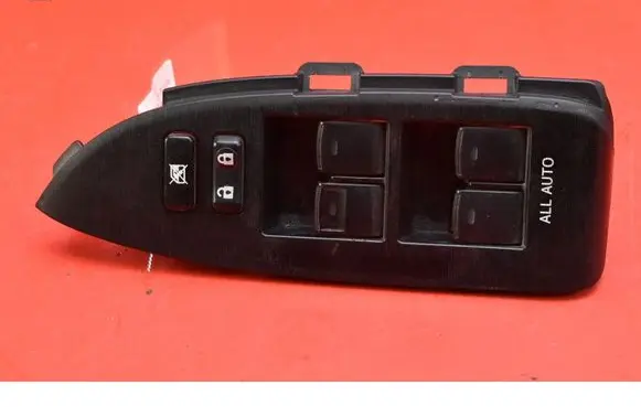 Toyota Prius+ (ZVW40) Electric window control switch 8404033100