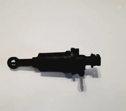 Renault Trafic II (X83) Clutch master cylinder 8200506490
