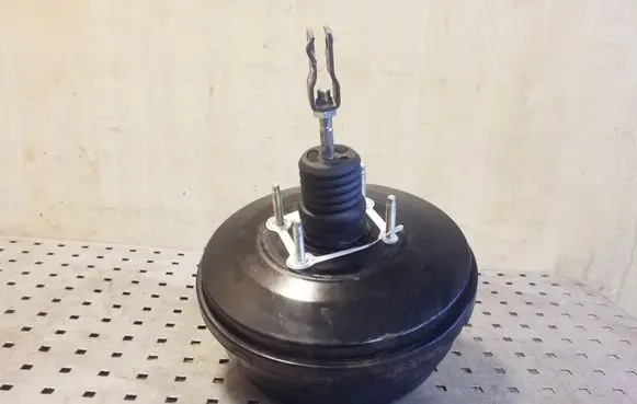Subaru Outback Brake booster G215T