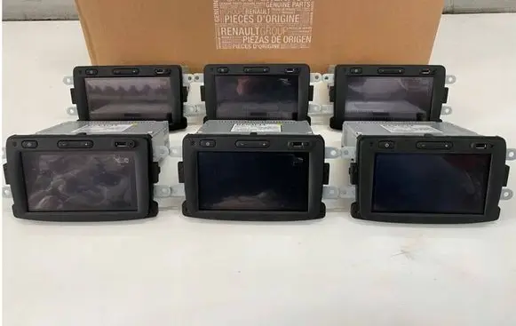 Renault Master III Radio/CD/DVD/GPS head unit 281150198R