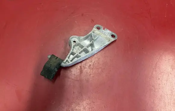 BMW X1 U11 Muffler mount bracket/holder 5A0D902